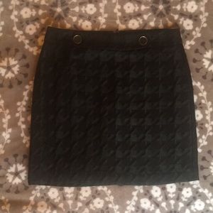Black LOFT houndstooth skirt